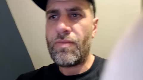 Snapshot of leightimmins001 chatting on April 14, 7:20 pm leightimmins001 online show from April 14, 7:20 pm