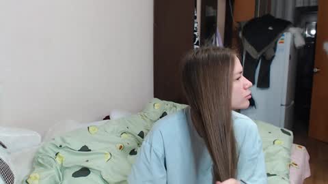 leila_bambi online show from December 30, 10:01 pm