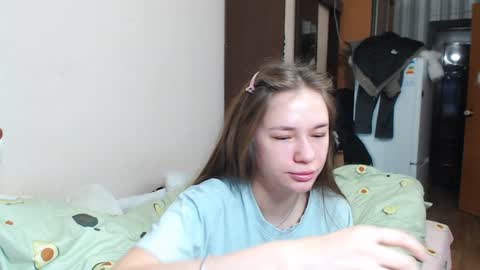 leila_bambi online show from December 31, 4:38 am