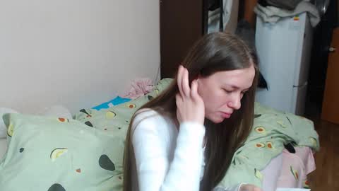leila_bambi_ online show from January 14, 3:57 pm