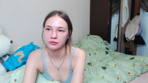 leila_bambi_ online show from January 19, 8:09 pm