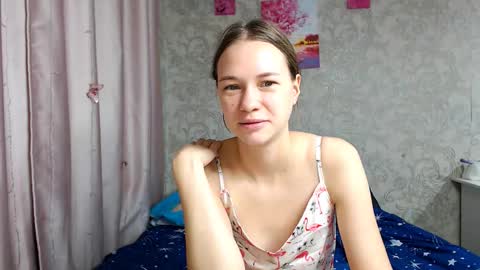 leila_bambi_ online show from September 28, 5:07 pm