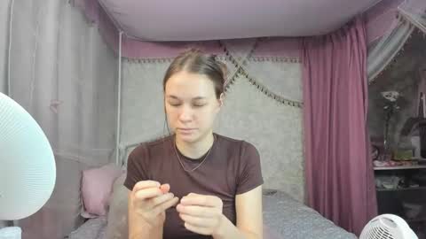 leila_bambi_ online show from March 20, 6:02 pm