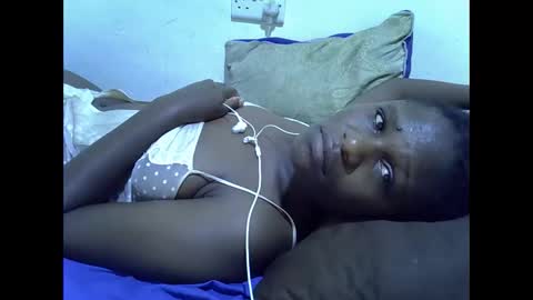 leilacuty13 online show from October 16, 10:22 pm