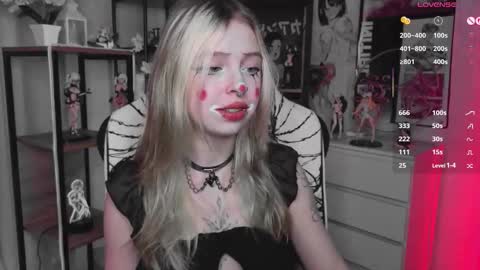 Snapshot of leiladwight chatting on September 25, 4:05 am Leila online show from September 25, 4:05 am