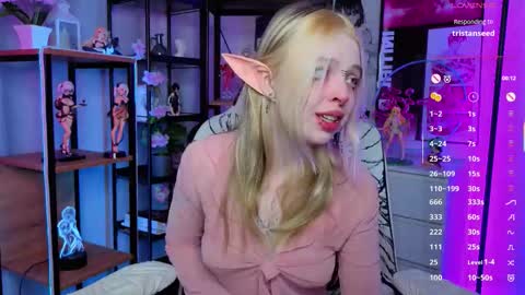 Snapshot of leiladwight chatting on October 3, 4:09 am Leila online show from October 3, 4:09 am