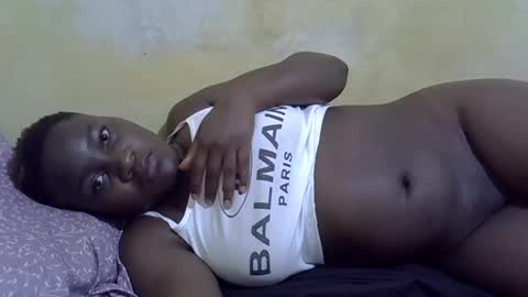 leilah_cute19 online show from April 5, 12:41 am