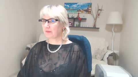 Snapshot of leilamays chatting on February 27, 11:41 am Leila Kinky online show from February 27, 11:41 am