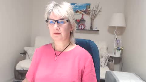 Snapshot of leilamays chatting on October 1, 4:07 am Leila Kinky online show from October 1, 4:07 am