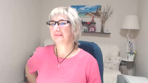 Snapshot of leilamays chatting on October 11, 5:28 am Leila Kinky online show from October 11, 5:28 am