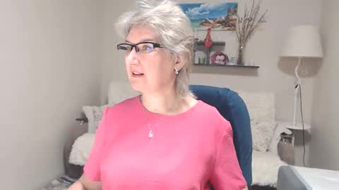 Leila Kinky online show from November 27, 5:20 am