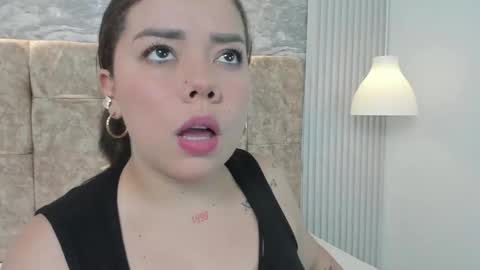 leilapons online show from October 7, 5:21 pm