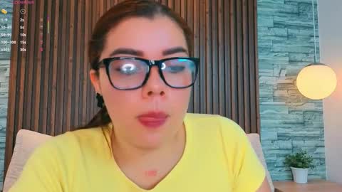 leilapons online show from March 4, 5:19 pm