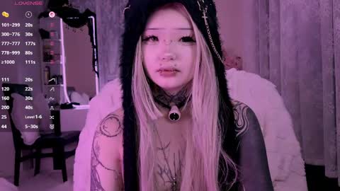Snapshot of lein_bone chatting on March 30, 1:50 am Lein online show from March 30, 1:50 am