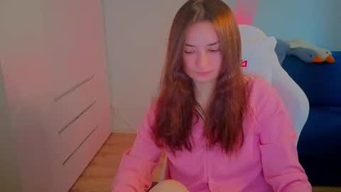 Lelia online show from October 6, 12:24 pm