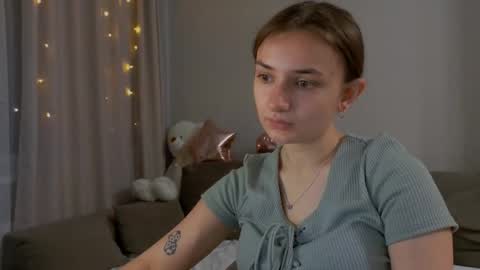 Snapshot of lelia_vibe chatting on June 7, 10:24 pm Lelia online show from June 7, 10:24 pm