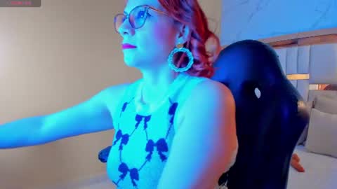 Snapshot of leloo_swift chatting on July 13, 7:49 pm Leloo online show from July 13, 7:49 pm