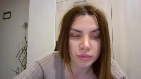 lena6122000 online show from April 6, 11:27 pm