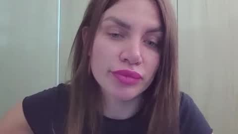 lena6122000 online show from June 13, 5:22 pm
