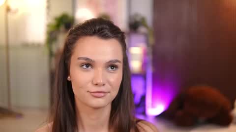 Snapshot of lena_laurent chatting on June 14, 9:22 am Lena Laurent online show from June 14, 9:22 am