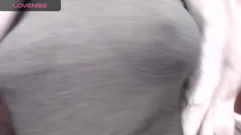 lenagolden online show from December 1, 12:10 pm