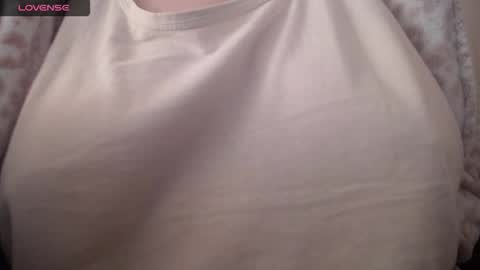 lenagolden online show from February 4, 10:43 am