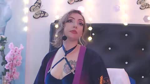 Snapshot of lenaleenyan chatting on February 6, 6:08 am lenaleenyan online show from February 6, 6:08 am