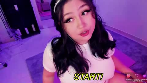 Snapshot of lenasweetx chatting on January 29, 7:15 am Lenna Kang online show from January 29, 7:15 am