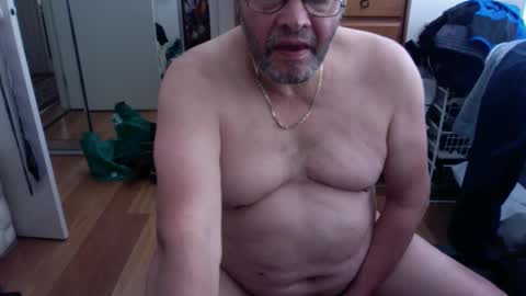 Snapshot of lennyfife chatting on February 8, 4:25 am Pussylicker online show from February 8, 4:25 am