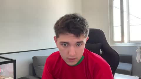 Snapshot of leo0606215417 chatting on June 23, 8:01 am leo0606215417 online show from June 23, 8:01 am