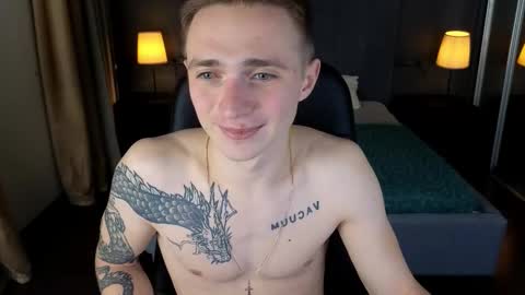 Snapshot of leo__miller chatting on January 10, 4:14 am LEO online show from January 10, 4:14 am