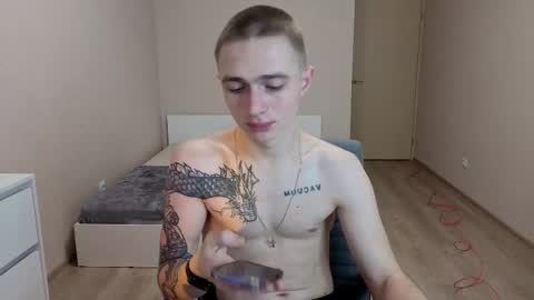 Snapshot of leo__miller chatting on February 17, 8:11 am LEO online show from February 17, 8:11 am