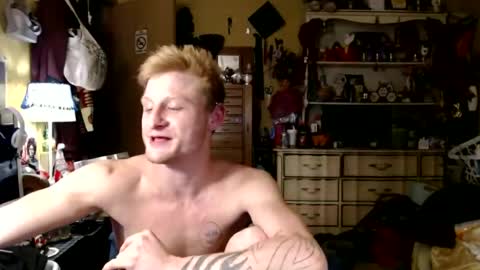 Snapshot of leo_allen chatting on July 8, 3:11 am leo_allen online show from July 8, 3:11 am