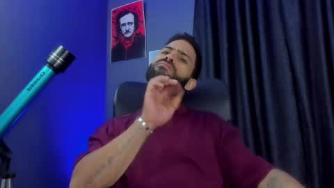 Leo  Diaz online show from December 21, 11:02 pm