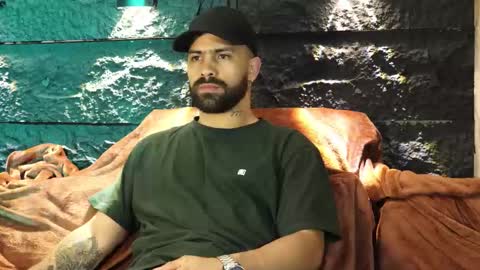 Leo  Diaz online show from October 4, 3:04 am