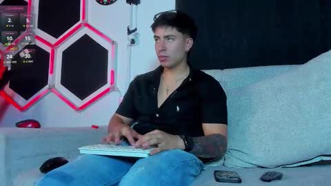 Snapshot of leo_muller chatting on October 16, 12:11 am leo_muller online show from October 16, 12:11 am