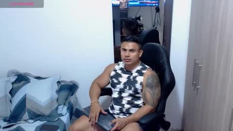 Leo online show from November 19, 12:54 am