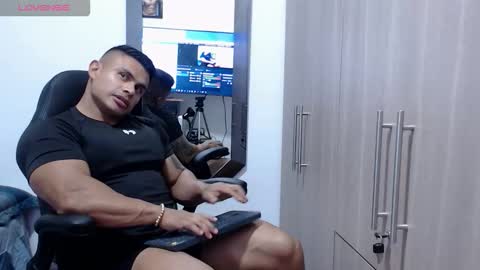 Leo online show from December 4, 11:24 pm