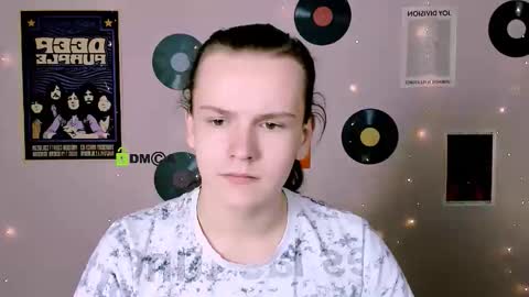 leo_void online show from December 1, 9:25 am