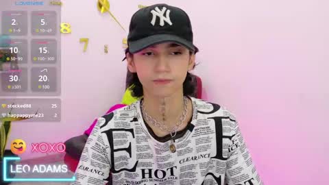 Snapshot of leoadamss chatting on March 8, 1:25 pm Leo online show from March 8, 1:25 pm