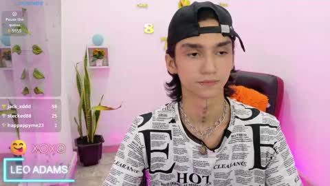 Snapshot of leoadamss chatting on March 8, 4:28 pm Leo online show from March 8, 4:28 pm