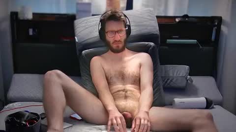 LeoBiggy online show from March 3, 12:16 pm