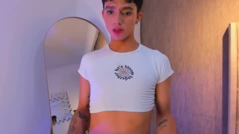 leohard_ online show from March 15, 2:06 am