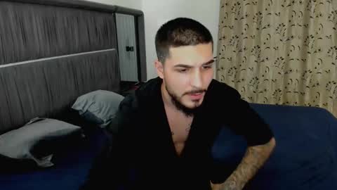 Snapshot of leoheaat chatting on November 20, 2:28 pm Leo online show from November 20, 2:28 pm