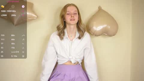 Snapshot of leolakorner chatting on February 13, 8:05 pm Hello Im Roxy Im just starting my journey here so lets get acquainted online show from February 13, 8:05 pm