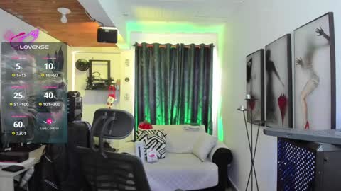 Leon online show from December 27, 3:15 pm