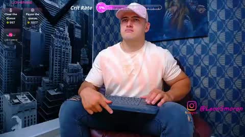 Snapshot of leon_ssmoron chatting on May 16, 3:58 am Leon Smoron online show from May 16, 3:58 am