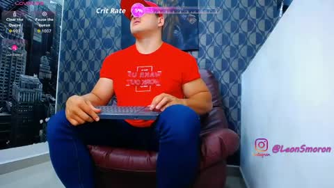 Snapshot of leon_ssmoron chatting on May 31, 2:09 am Leon Smoron online show from May 31, 2:09 am
