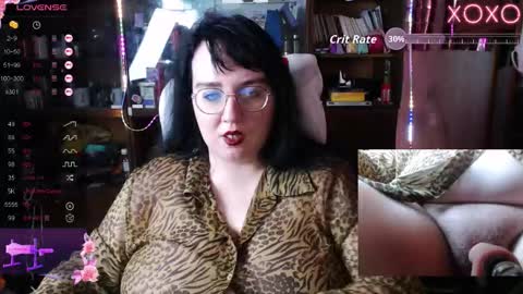 Snapshot of leona_harrison chatting on October 7, 4:20 am Leona Harrison online show from October 7, 4:20 am