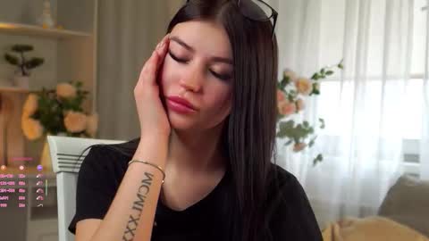 Mila online show from March 5, 2:18 am